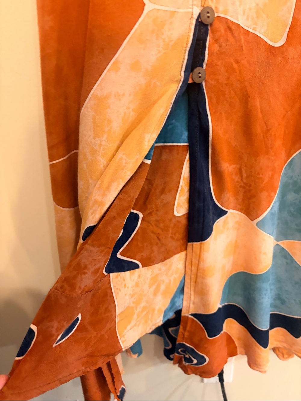 Abstract Print Layered Midi Dress | Back Tie | Artsy Boutique Style - Picture 4 of 6